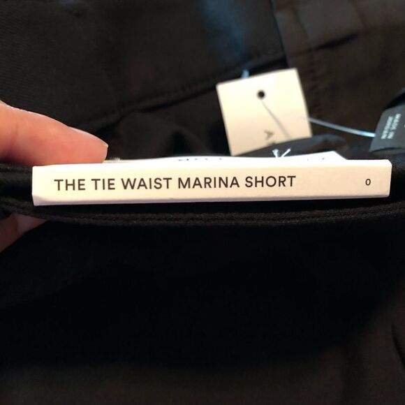 NWT! Ann Taylor marina tie short. Size 0. - Picture 5 of 9